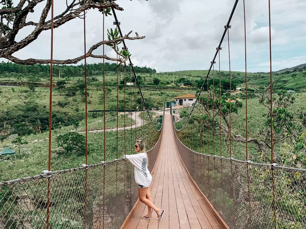 Ponte suspensa em Capitólio